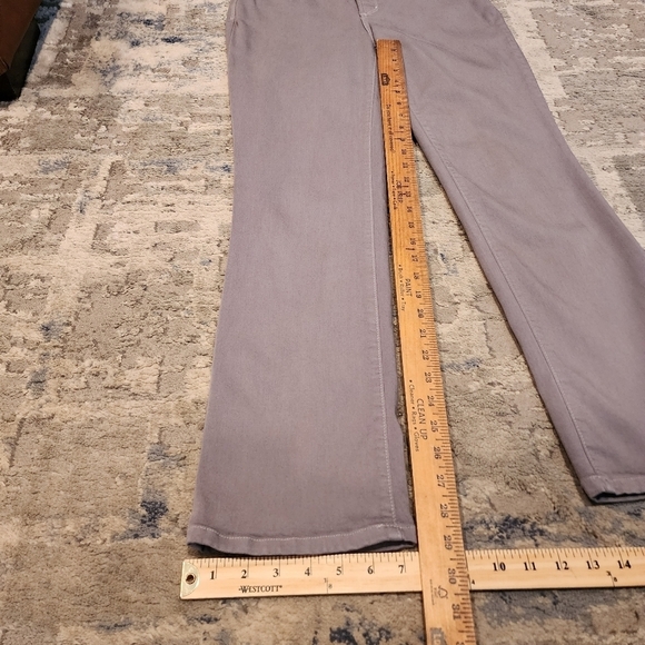 NYDJ super soft Marilyn Straight grey jeans. - Picture 15 of 15
